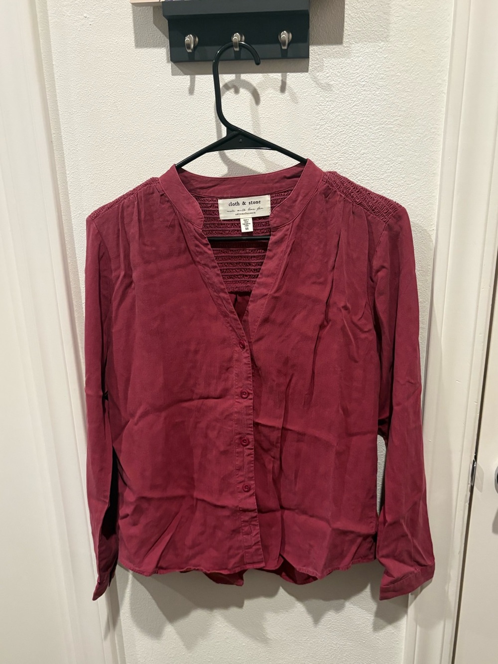 Cloth & Stone Burgundy Button-Up Blouse